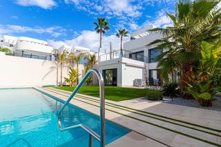 Chalet à Andalucía. Villa en san fulgencio alicante