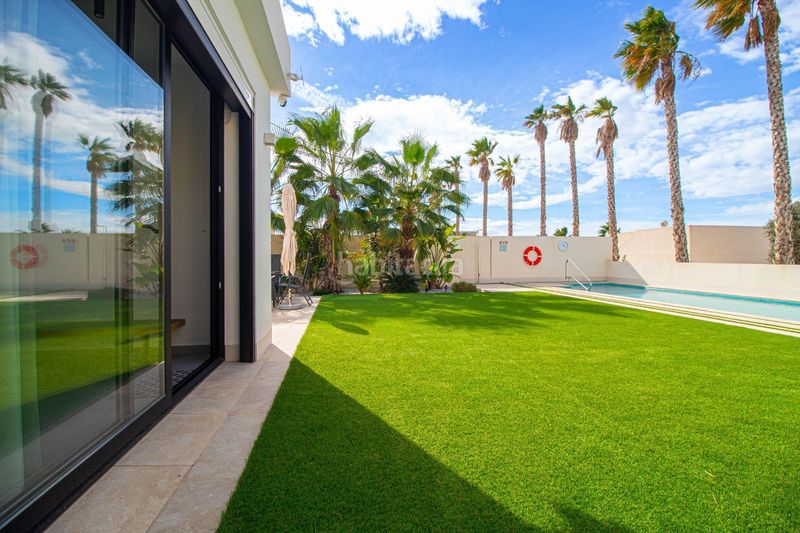 Foto c3fa2bac-d938-4970-bbb8-45dba6d4716d. Chalet en andalucía villa alicante en San Fulgencio