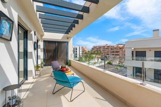 Apartament a Calle clavo. Apartamento de 3 dormitorios 2 baños en villa martin  orihuela c