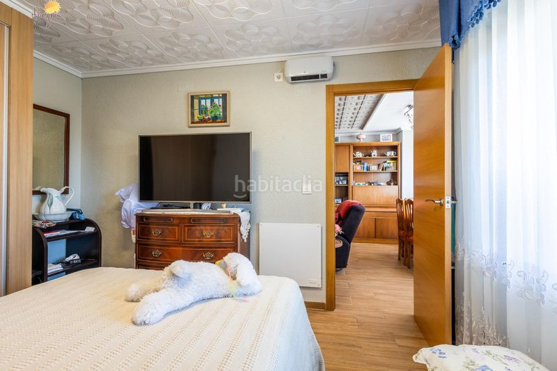Foto 0a25f606-0a4e-4dbd-a787-6d11bd824e03. Apartamento en calle doña sinforosa apartamento de 3 dormitorios 2 baños alicante en Torrevieja