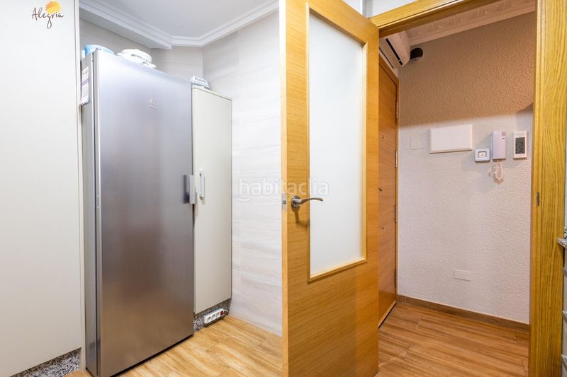 Foto 4d741978-de42-4b27-8c9a-6d75ef72b360. Apartamento en calle doña sinforosa apartamento de 3 dormitorios 2 baños alicante en Torrevieja