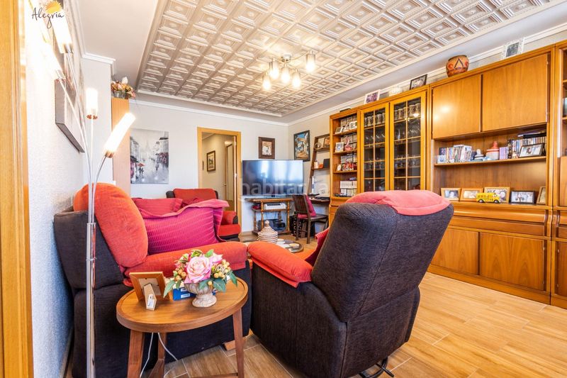 Foto 58a3f666-40dd-4458-b7c7-ef143654868b. Apartamento en calle doña sinforosa apartamento de 3 dormitorios 2 baños alicante en Torrevieja