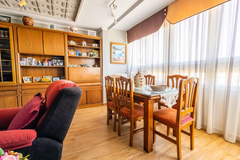 Foto 8fe0bf0e-5915-496d-b168-2dd144f635d9. Apartamento en calle doña sinforosa apartamento de 3 dormitorios 2 baños alicante en Torrevieja