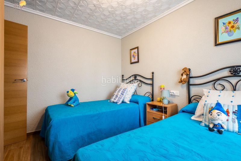 Foto 9e86a5ca-43ec-4335-be58-0dc9de25650c. Apartamento en calle doña sinforosa apartamento de 3 dormitorios 2 baños alicante en Torrevieja