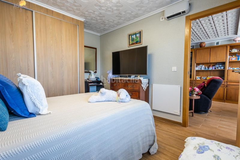 Foto 9fcda6e3-436c-428b-8f5e-775818a58c1c. Apartamento en calle doña sinforosa apartamento de 3 dormitorios 2 baños alicante en Torrevieja