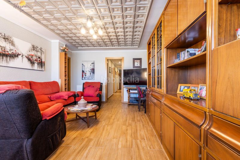 Foto d07019db-c0b3-4a88-a1c5-002c95aa0f22. Apartamento en calle doña sinforosa apartamento de 3 dormitorios 2 baños alicante en Torrevieja
