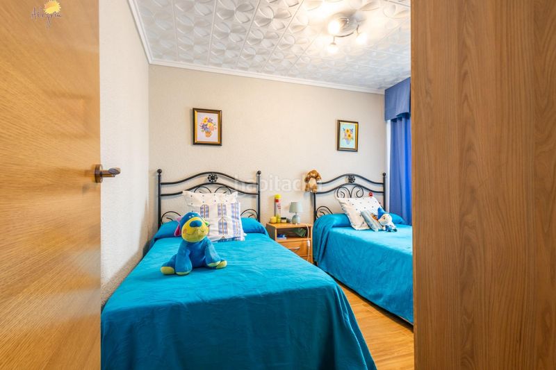 Foto e02b8e24-1c24-42ef-a204-738b94307f44. Apartamento en calle doña sinforosa apartamento de 3 dormitorios 2 baños alicante en Torrevieja