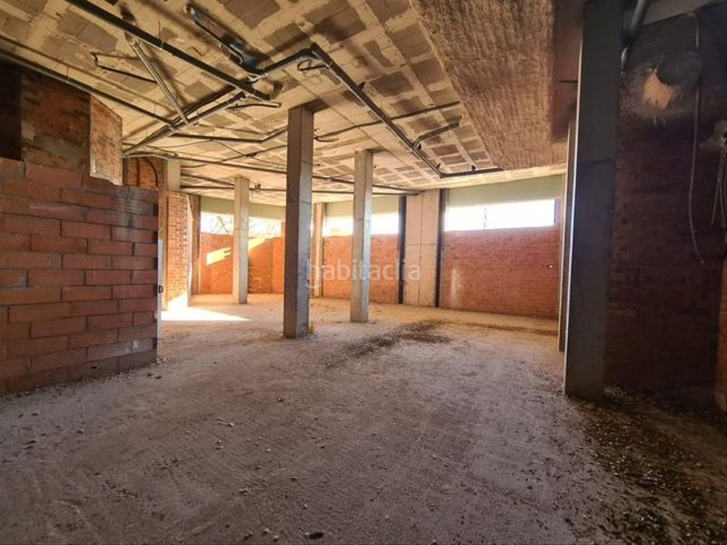 Foto c570189e-6826-4f22-aa39-d4471dd1e180. Rent business premise in plaça de l'estació 14 in Figueres