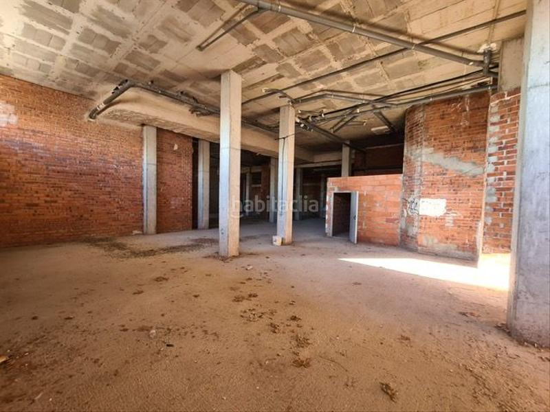 Foto fa53098d-15bc-473d-a967-22a1c9bfbfe0. Rent business premise in plaça de l'estació 14 in Figueres