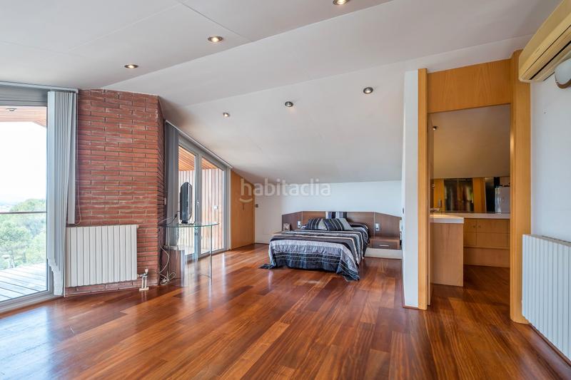 Foto c8862042-1c69-4c16-852f-82ce9da46a64. Chalet con riscaldamento parcheggio piscina in Montjuïc Girona