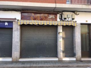 Lloguer Local Comercial  N/a. Local comercial (actualment carnisseria)