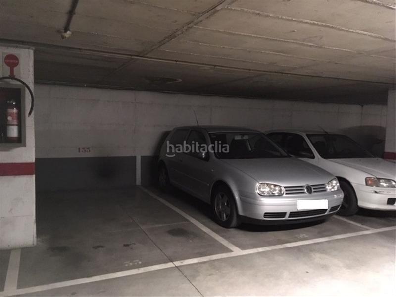 Foto 4007187d-5d8a-4917-a500-4a56af9233b1. Alquiler parking coche en carrer de santa eugènia 122 pk per cotxe petit/mitjà staeugenia120 en Girona