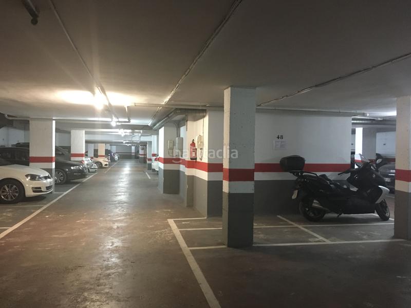 Foto 35aea41f-8d0f-4500-9213-0e8e4cda79ff. Miete motorradparkplatz in carrer del riu güell 27a in Girona