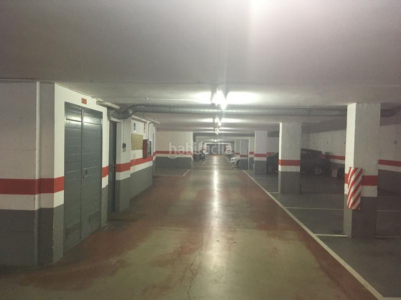 Foto f5bd4e7b-078b-4c0d-94a2-b2952c378763. Rent motorcycle parking in carrer del riu güell 27a in Girona