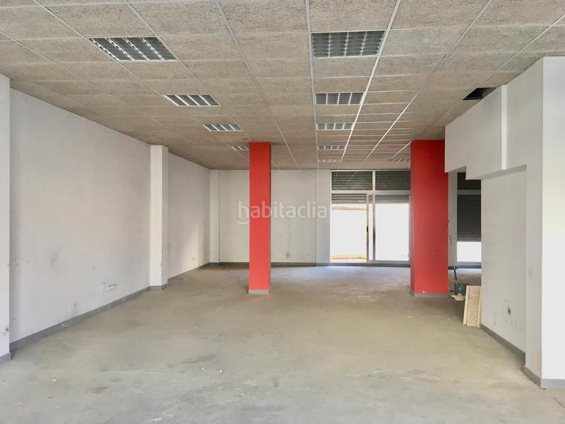 Foto 0e485e78-3b21-4554-87e2-70d0cbf58a98. Local comercial a carrer salvador dabau i caussa 8 a Girona