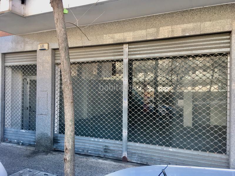 Foto 2704d73c-599c-4598-9e97-87adae4c60b4. Local comercial a carrer salvador dabau i caussa 8 a Girona