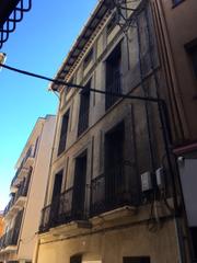 Casa adossada a Carrer vic 17. Finca / edifici en venda al centre de sant hilari