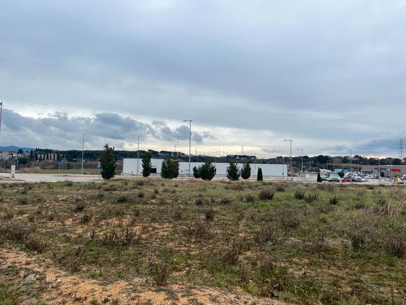 Foto 9efabdb2-d745-468b-9ec3-0d72495b7a6a. Solar industrial terreny ús industrial de 7.559m2 en Fornells de la Selva