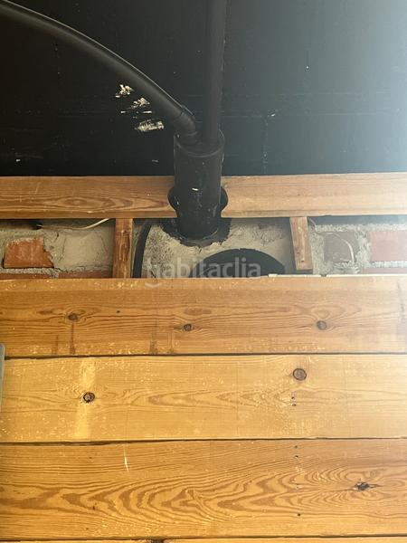 Foto ba567087-ca2a-4bfe-b7ab-6b259764a716. Location local commercial dans La Devesa Girona