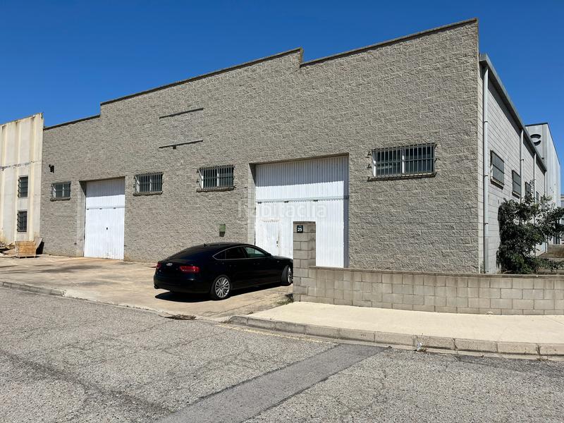 Foto 8a850c01-f6fd-455f-8b33-d87368f91133. Nau industrial a Celrà