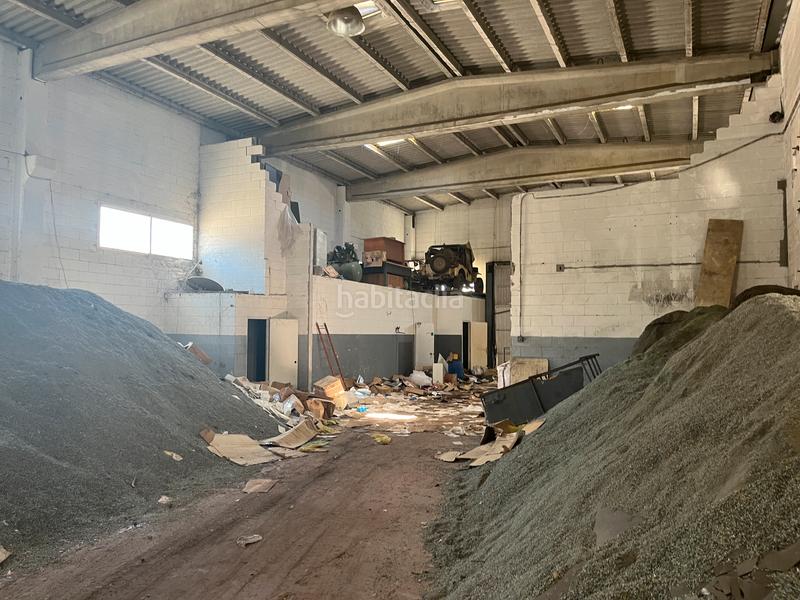 Foto f31896d1-37cc-4b5b-8755-9ffca537b59c. Nau industrial a Celrà