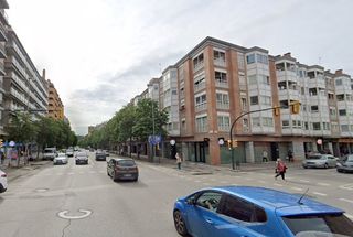 Miete Autoparkplatz in Carrer emili grahit 12. Pàrquing per cotxe gran