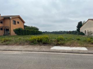 Terreny residencial  Carrer garbí. Solar urbà des de 850m2 fins a 1.050 per casa aïllada