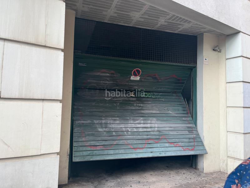 Foto 020595ca-171b-4743-b52c-4a61dc3770d2. Parking coche en carrer bailèn 8 pk per cotxe de 11m2. en Girona