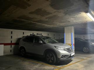 Aparcament cotxe a Carrer bailèn 8. Pk per cotxe de 11m2.