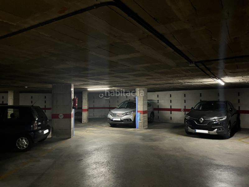 Foto df1cff83-6fe8-4fe8-823e-f10ae302e5cd. Parking coche en carrer bailèn 8 pk per cotxe de 11m2. en Girona
