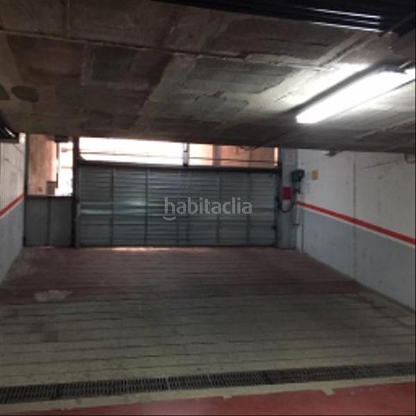 Foto ab759e46-ceeb-4d63-8d63-5740f4949e80. Posto auto in carrer de santiago 4 in Eixample Sud-Migdia Girona