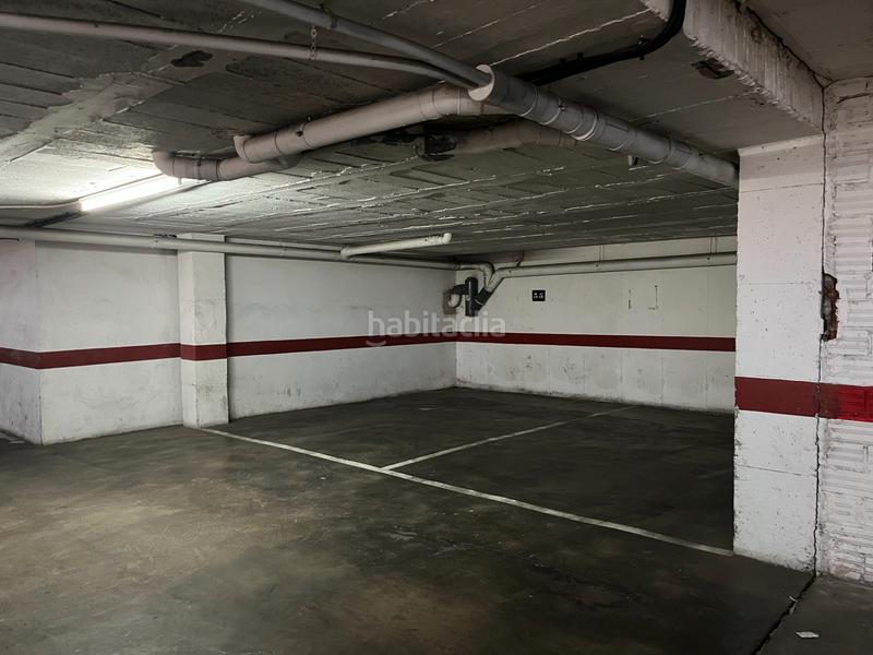 Foto f6531d9c-e85d-4c19-a8b8-315d21f4944d. Rent car parking in carrer josep viader i moliner 9 in Girona