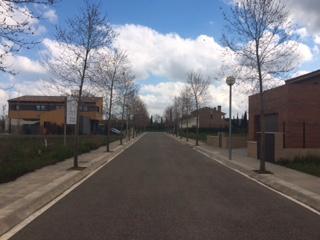 Terreny residencial  Plaça pla suardell. Solar cantoner de 550m2  per casa aïllada