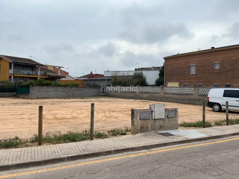 Foto 298dd2bc-c923-4af9-96dd-923fef4a9998. Residential plot in Vilobí d´Onyar