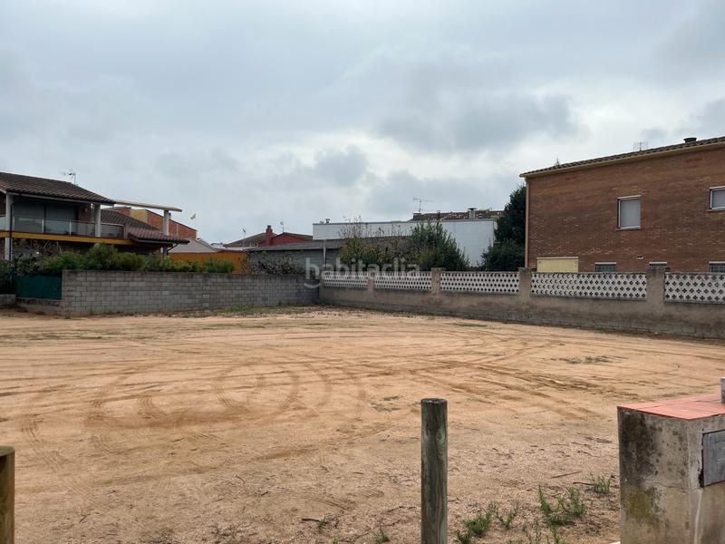 Foto f38ce5e9-d041-4c15-9325-2cc32f74cb5f. Residential plot in Vilobí d´Onyar