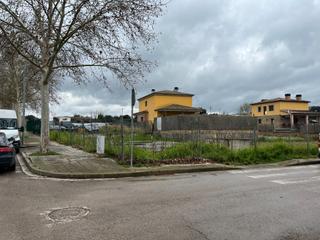 Terreny residencial a Carrer bon repos 20. Solar de 378m2 per casa aïllada