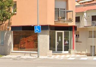 Lloguer Local Comercial  Carrer doctor morales. Local comercial cantoner amb gran visibilitat a zona comercial