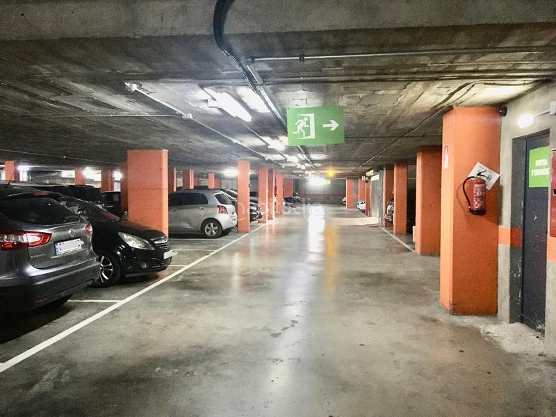 Foto e7104a56-6792-4071-b39a-1e6b51ab720b. Posto auto in carrer de la riera de bugantó 7 in Palau Girona