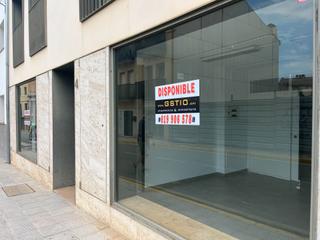 Location Local commercial à Carrer de sant cugat 4. Local comercial de 75m2 al centre de fornells de la selva