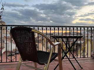 Rent Office space  Carrer nou. Estudi al barri vell de girona.