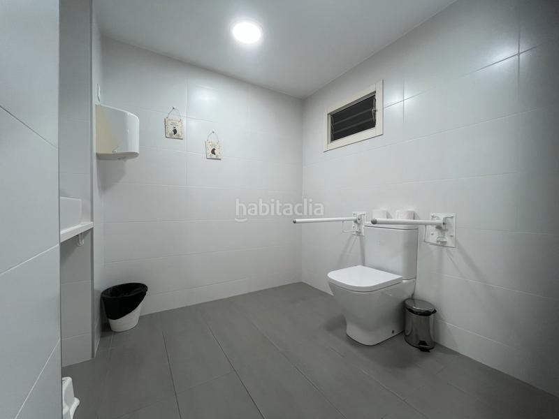 Foto b6113fd0-0045-47b6-aaf1-a008f65b7c36. Miete büro in Eixample Nord Girona