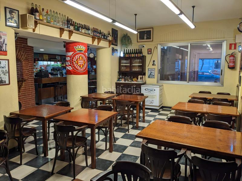 Foto 88943454-95c5-488e-8141-2d856aaeece2. Traspàs local comercial a Eixample Nord Girona