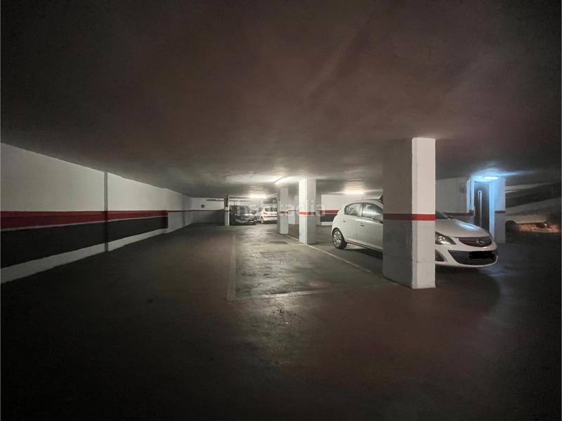 Foto 9731f86e-68db-4154-97c9-d662424da497. Miete autoparkplatz in plaça del marquès de camps 9 in Girona