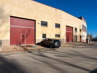 Location Bâtiment à usage industriel à Carrer l 24. Nau diàfana de 367m2