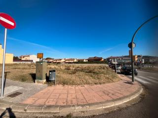 Terreny residencial a Carrer del Ponent