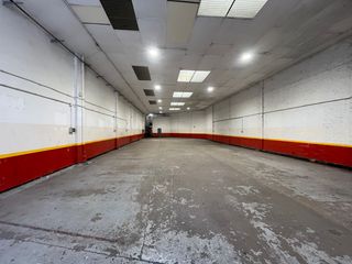 Rent Industrial building in Vila - roja. Nau industrial amb lloguer, de 470m2 totals.