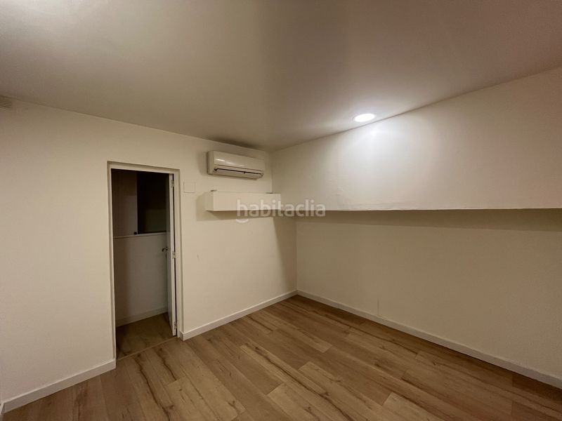 Foto c6dc83a6-6444-42ec-b675-9d20a047cd83. Local comercial a La Devesa Girona