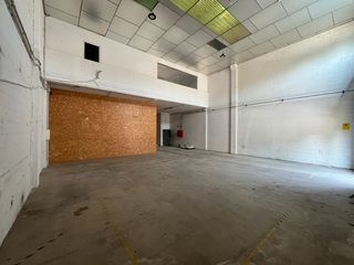Location Bâtiment à usage industriel  Carrer de llevant. Nau industrial en lloguer, de planta baixa i altell. ubicada a p