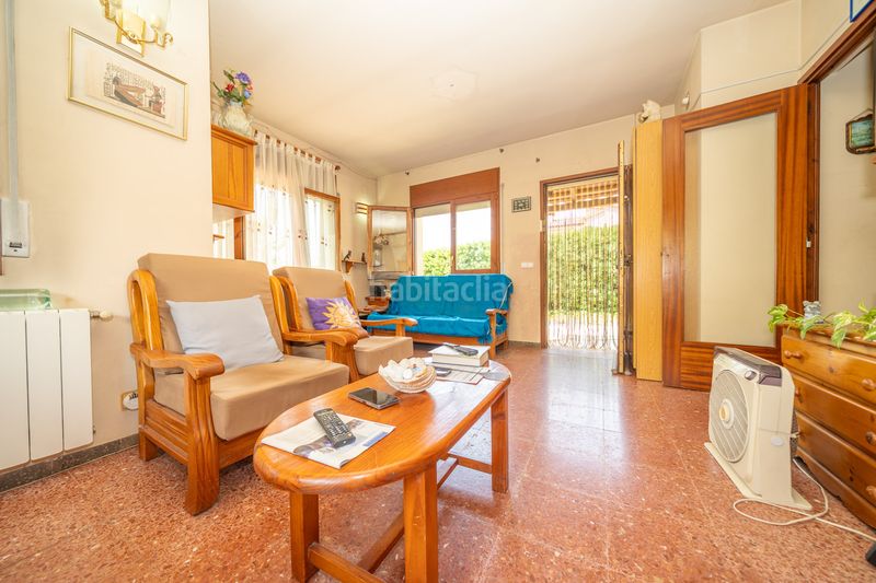Foto cb6347cc-99df-4063-8bd1-15fee2d52d71. Xalet amb xemeneia calefacció aparcament a Sils