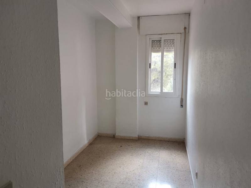 Foto 11b70967-86ec-446d-a85c-6e1f9561c8d4. Piso en carrer riu brugent 14 piso a reformar en barrio en Tarragona